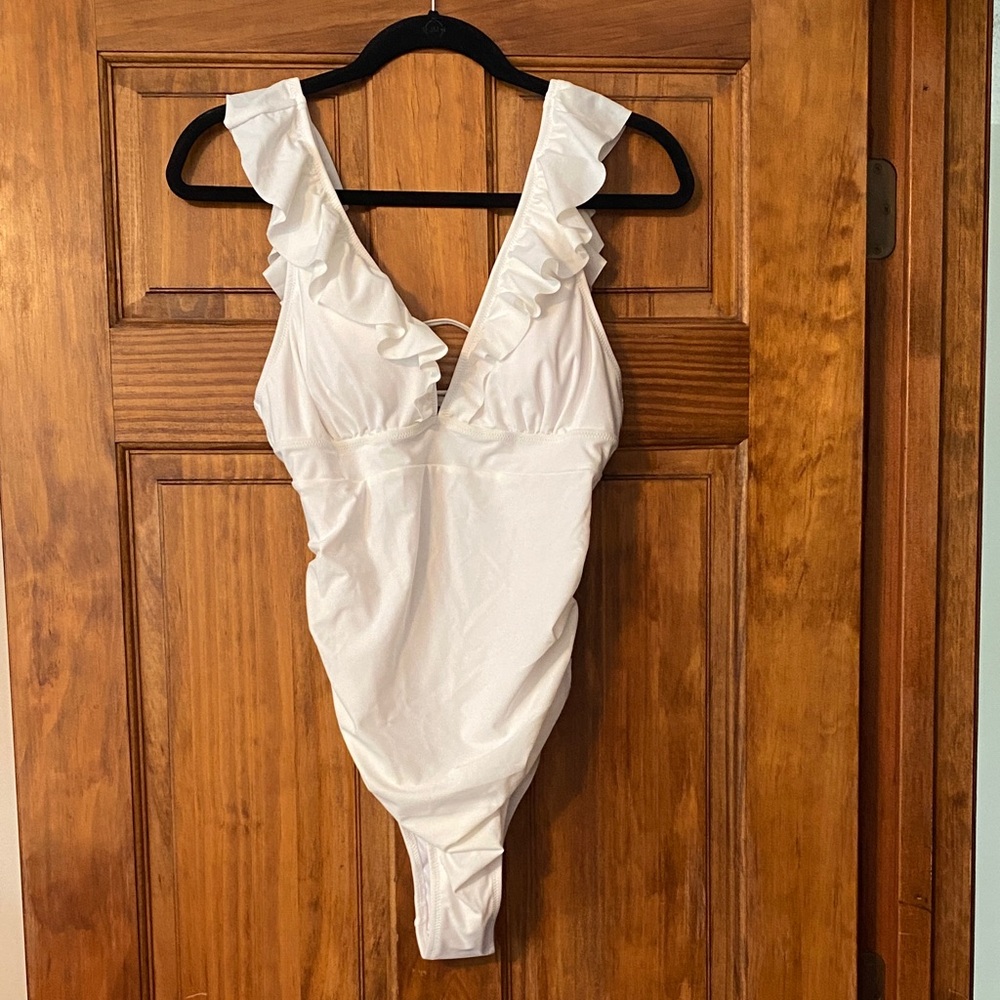 Cupshe Cream Ruffled Swimsuit